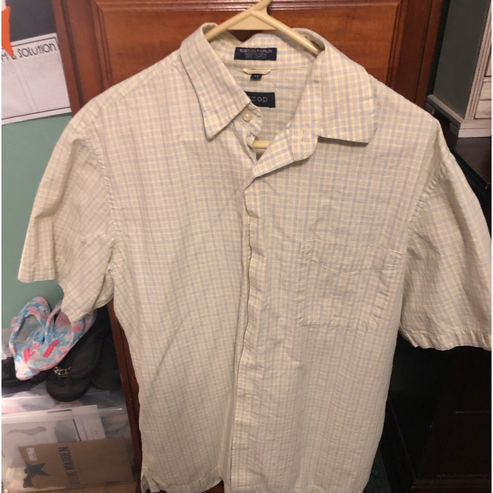 EUC IZOD Sueded Poplin Short Sleeve Button Up Medium Mens Shirt - Picture 8 of 8